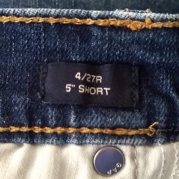 GAP 5" Mid Rise Denim Shorts - Picture 2 of 4